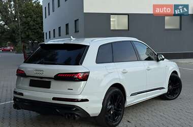 Внедорожник / Кроссовер Audi Q7 2020 в 