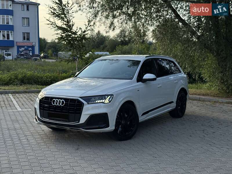 Позашляховик / Кросовер Audi Q7 2020 в Хмельницькому