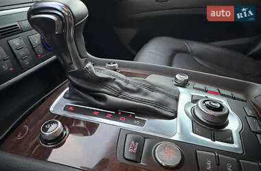 Внедорожник / Кроссовер Audi Q7 2013 в 