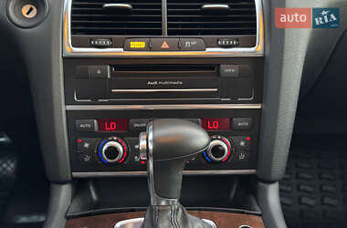 Внедорожник / Кроссовер Audi Q7 2013 в 
