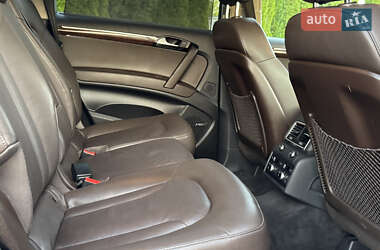 Внедорожник / Кроссовер Audi Q7 2013 в 