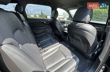 Внедорожник / Кроссовер Audi Q7 2020 в 