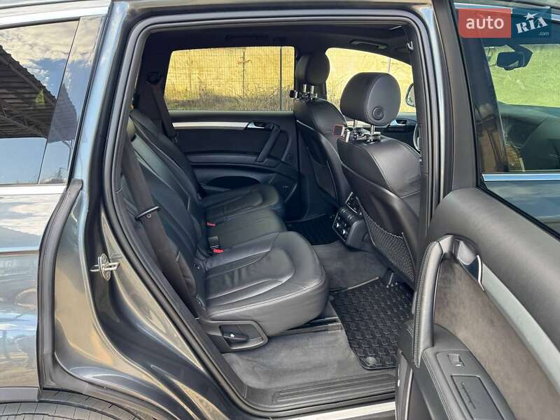 Внедорожник / Кроссовер Audi Q7 2007 в Луцке