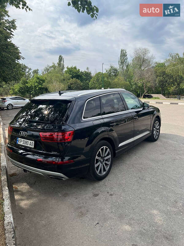 Внедорожник / Кроссовер Audi Q7 2017 в Запорожье