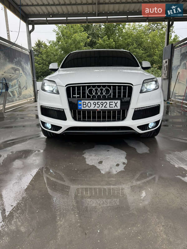Позашляховик / Кросовер Audi Q7 2014 в Чорткові