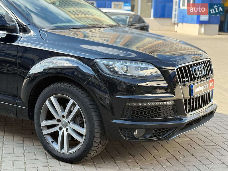 Внедорожник / Кроссовер Audi Q7 2007 в Одессе
