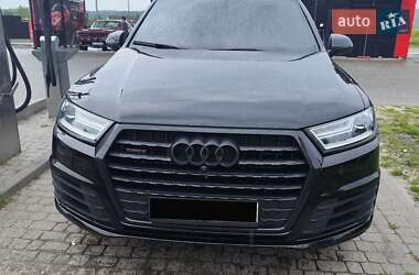 Позашляховик / Кросовер Audi Q7 2018 в Львові
