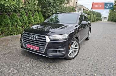 Внедорожник / Кроссовер Audi Q7 2016 в 