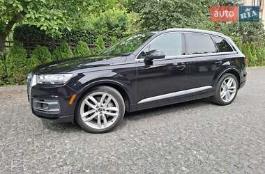 Внедорожник / Кроссовер Audi Q7 2016 в 