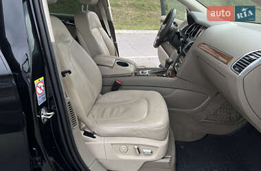 Внедорожник / Кроссовер Audi Q7 2013 в 