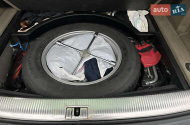 Внедорожник / Кроссовер Audi Q7 2013 в 