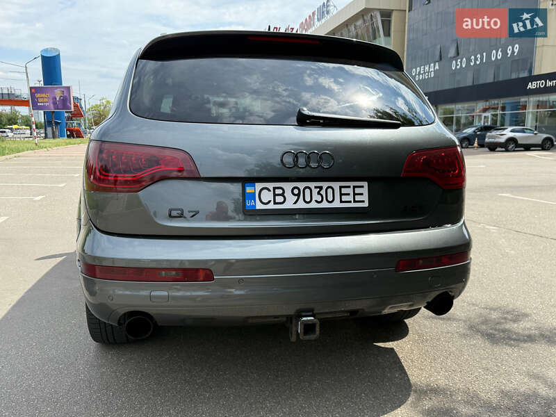 Внедорожник / Кроссовер Audi Q7 2014 в Киеве
