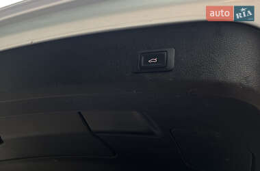 Внедорожник / Кроссовер Audi Q7 2013 в 