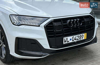 Внедорожник / Кроссовер Audi Q7 2020 в 