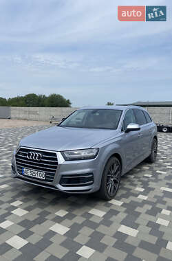 Позашляховик / Кросовер Audi Q7 2015 в Дніпрі