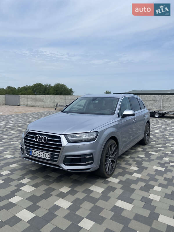 Audi Q7 2015