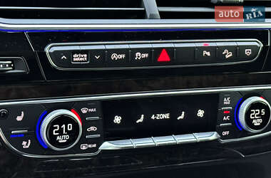Внедорожник / Кроссовер Audi Q7 2017 в 