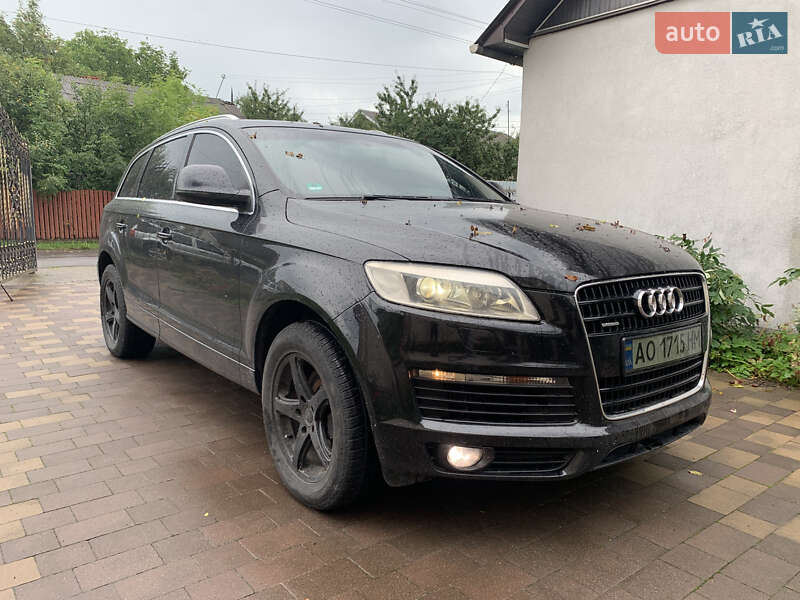 Внедорожник / Кроссовер Audi Q7 2006 в Надворной