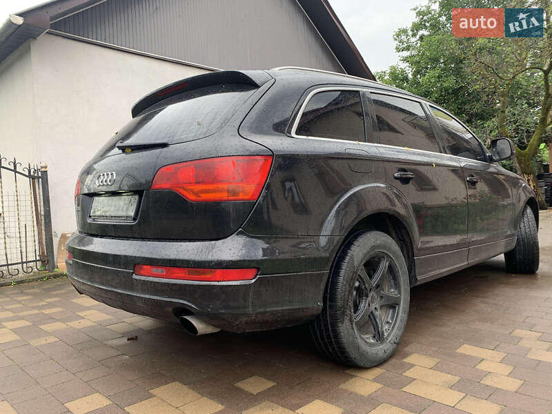 Внедорожник / Кроссовер Audi Q7 2006 в Надворной