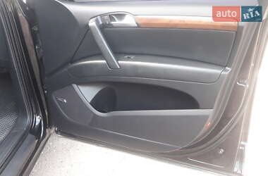 Внедорожник / Кроссовер Audi Q7 2006 в 