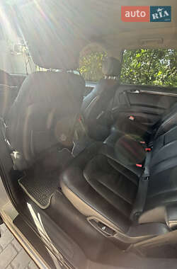 Внедорожник / Кроссовер Audi Q7 2013 в 