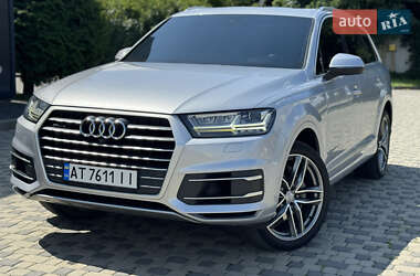 Внедорожник / Кроссовер Audi Q7 2017 в 