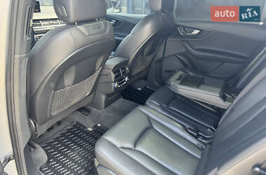 Внедорожник / Кроссовер Audi Q7 2017 в 