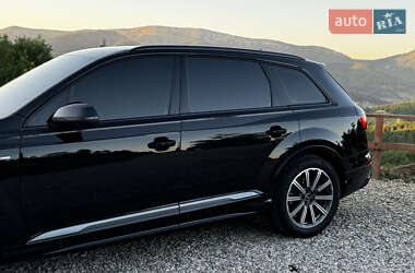 Внедорожник / Кроссовер Audi Q7 2021 в 