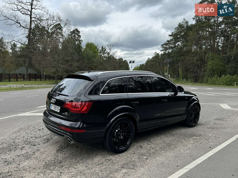 Внедорожник / Кроссовер Audi Q7 2010 в Луцке