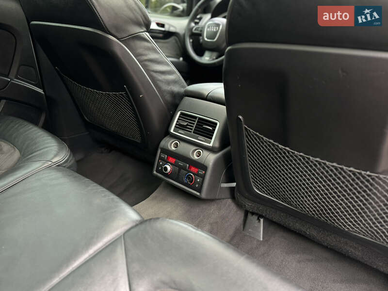 Внедорожник / Кроссовер Audi Q7 2010 в Луцке