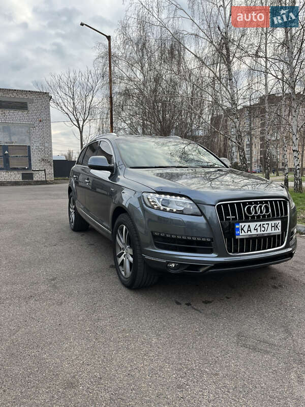 Внедорожник / Кроссовер Audi Q7 2014 в Кривом Роге