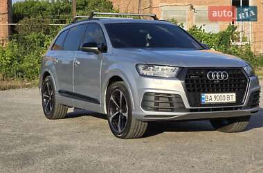 Внедорожник / Кроссовер Audi Q7 2018 в 