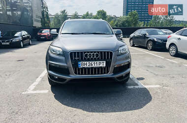 Внедорожник / Кроссовер Audi Q7 2010 в 