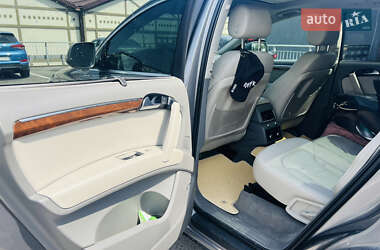 Внедорожник / Кроссовер Audi Q7 2010 в 