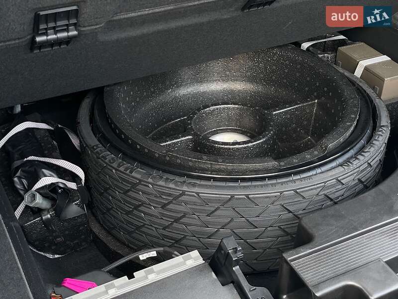 Позашляховик / Кросовер Audi Q7 2017 в Києві