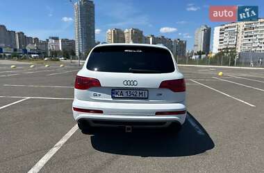 Внедорожник / Кроссовер Audi Q7 2013 в 