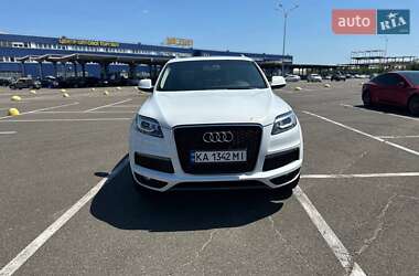 Внедорожник / Кроссовер Audi Q7 2013 в 