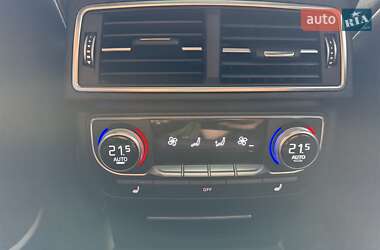 Внедорожник / Кроссовер Audi Q7 2016 в 