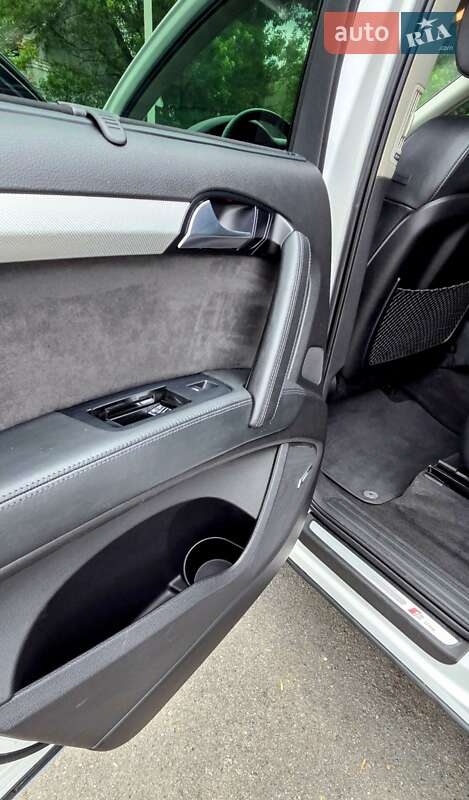 Позашляховик / Кросовер Audi Q7 2010 в Кременчуці
