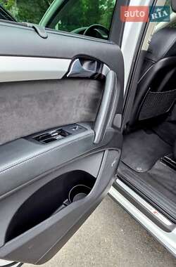 Внедорожник / Кроссовер Audi Q7 2010 в 
