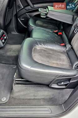 Внедорожник / Кроссовер Audi Q7 2010 в 