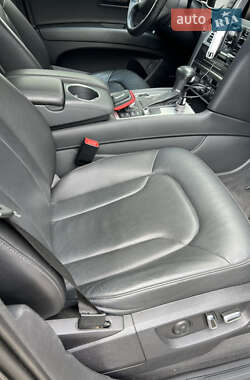Внедорожник / Кроссовер Audi Q7 2014 в 