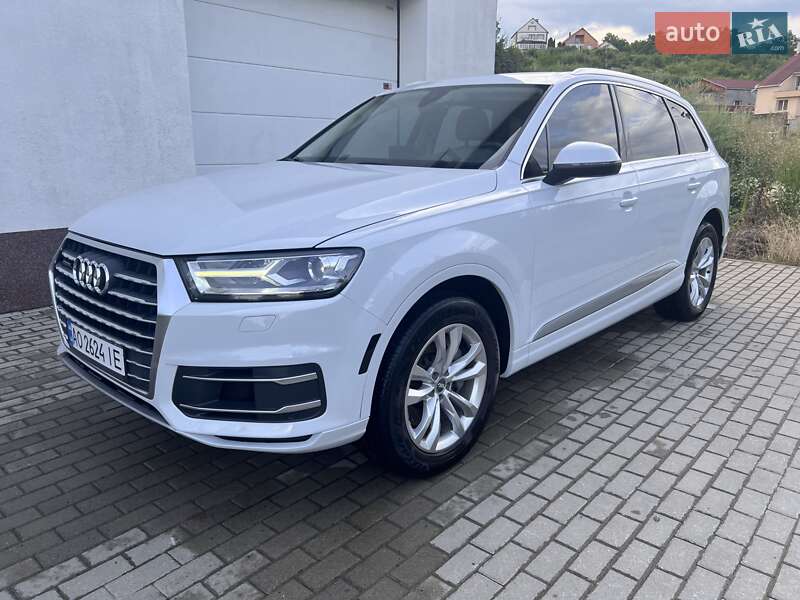 Внедорожник / Кроссовер Audi Q7 2018 в Ужгороде