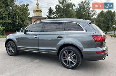 Внедорожник / Кроссовер Audi Q7 2012 в 