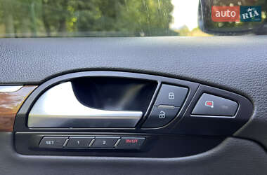 Внедорожник / Кроссовер Audi Q7 2012 в 