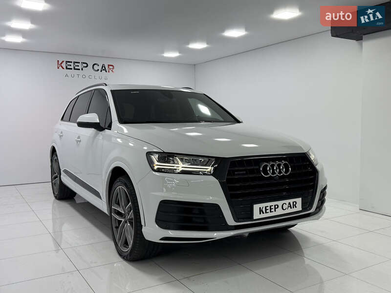 Внедорожник / Кроссовер Audi Q7 2017 в Одессе