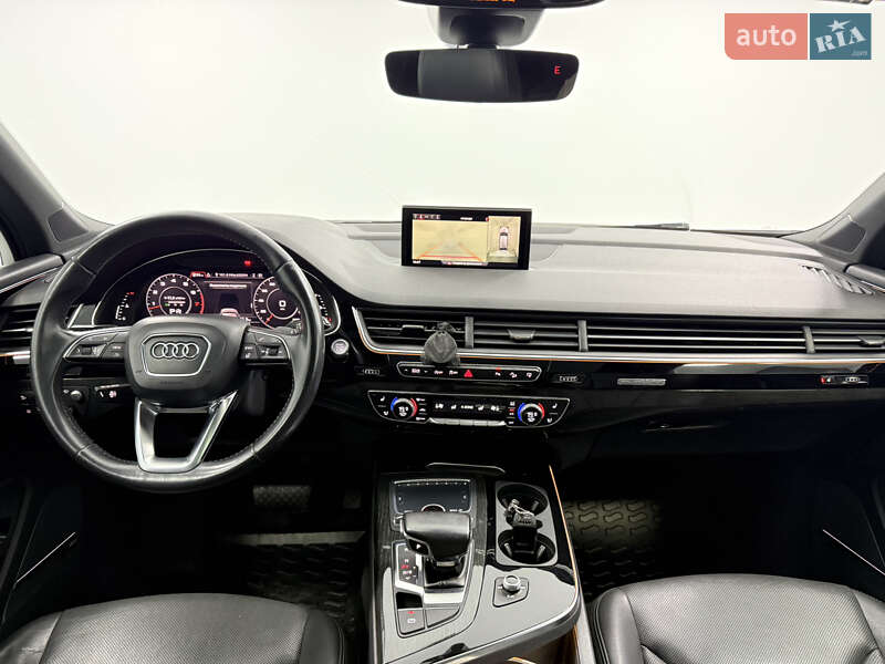 Внедорожник / Кроссовер Audi Q7 2017 в Одессе
