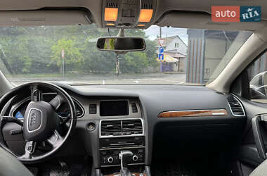 Внедорожник / Кроссовер Audi Q7 2014 в 
