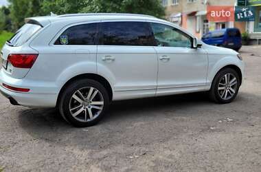 Внедорожник / Кроссовер Audi Q7 2015 в 