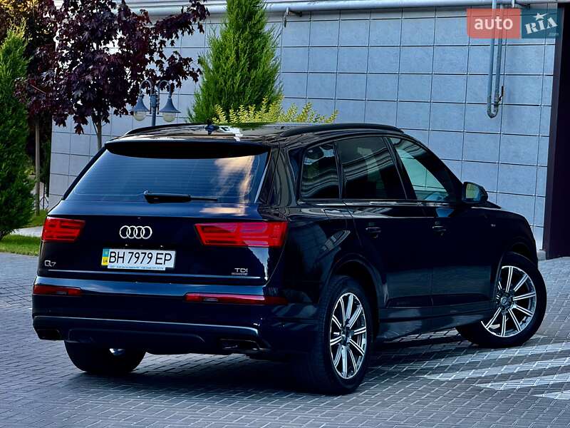Позашляховик / Кросовер Audi Q7 2017 в Одесі